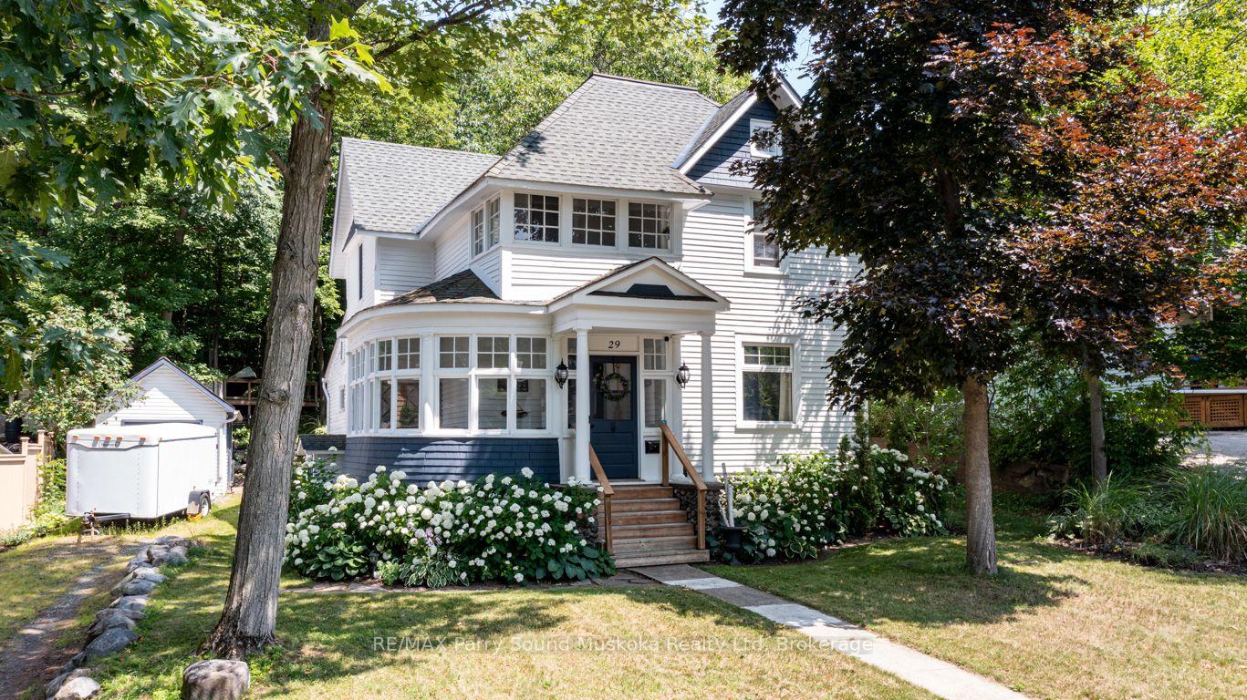 Front of 29 Waubeek Street