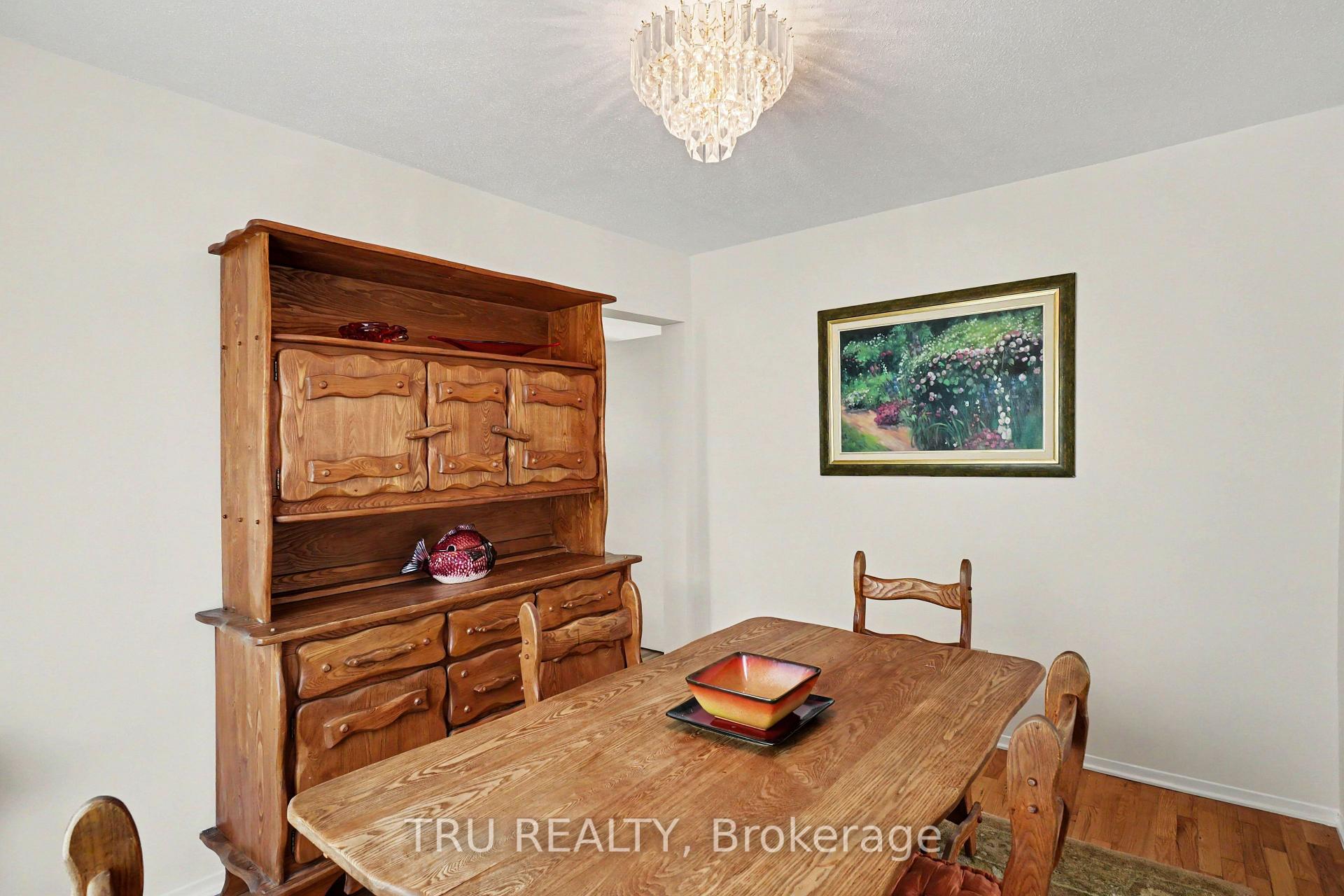 Photo 8 of 606 Chenier Way, Ottawa, Fallingbrook/Pineridge — HOMEH