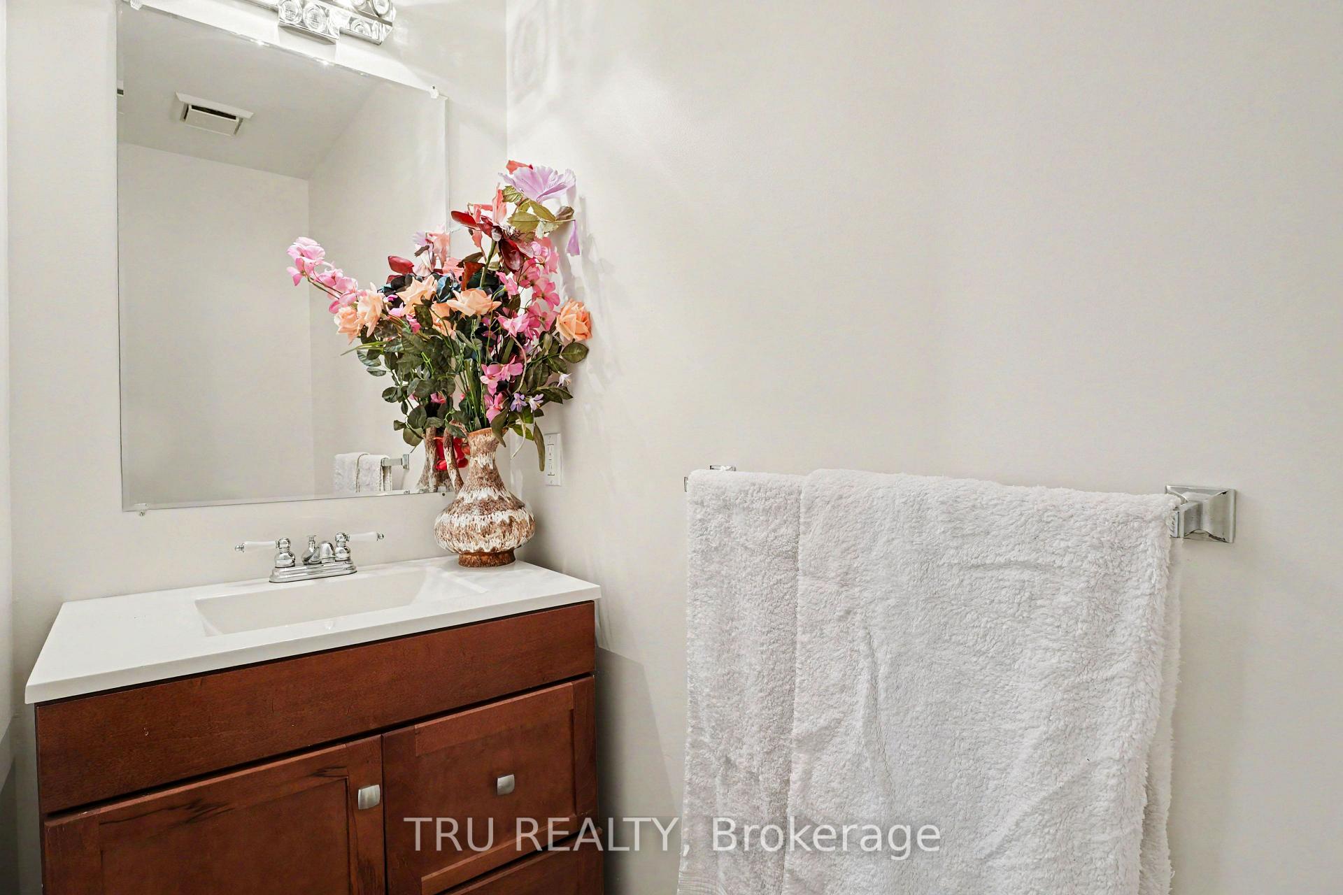 Photo 14 of 606 Chenier Way, Ottawa, Fallingbrook/Pineridge — HOMEH