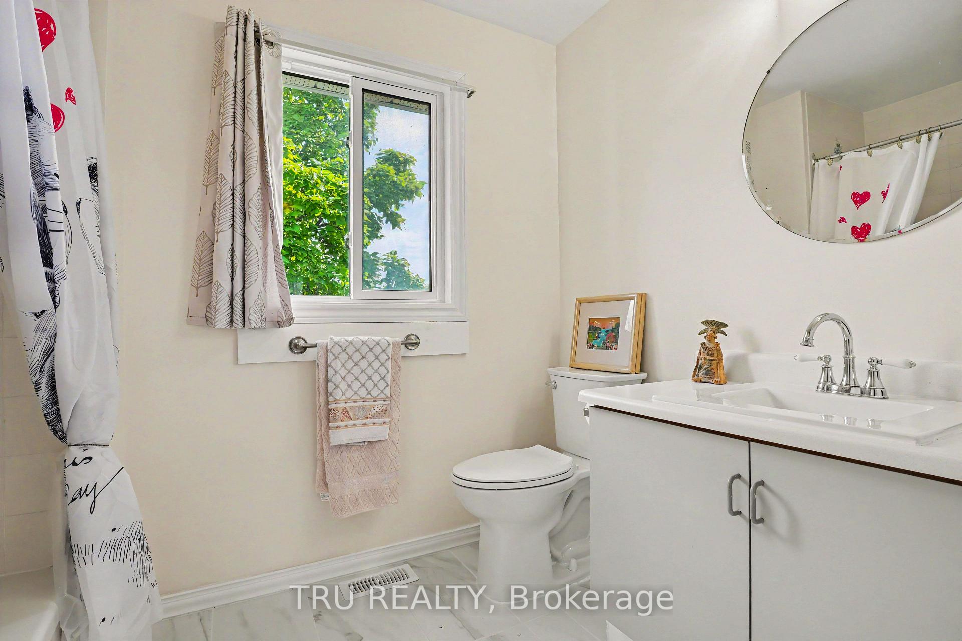 Photo 21 of 606 Chenier Way, Ottawa, Fallingbrook/Pineridge — HOMEH