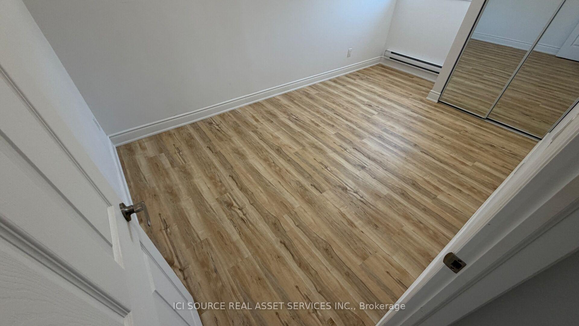 Photo 3 of Unit 6, 2 Queen Street S, New Tecumseth, Tottenham — HOMEH