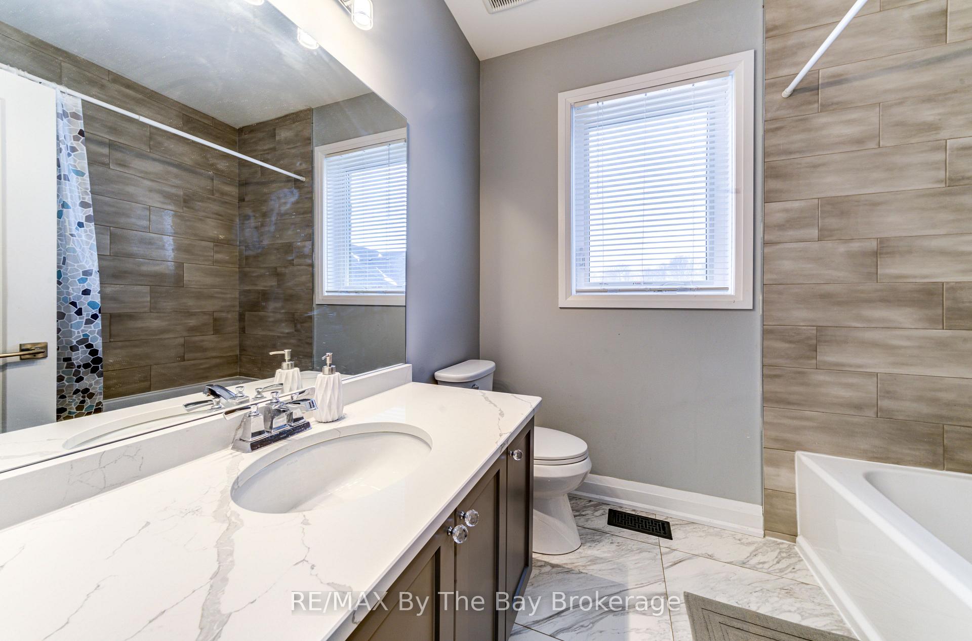 Photo 24 of 16 Walnut Drive, Wasaga Beach — HOMEH