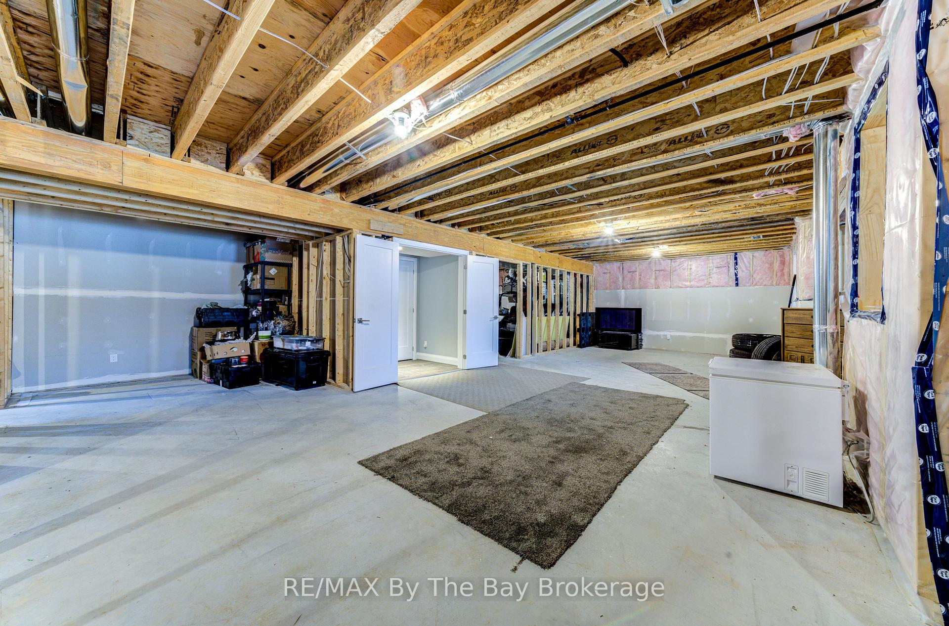 Photo 27 of 16 Walnut Drive, Wasaga Beach — HOMEH