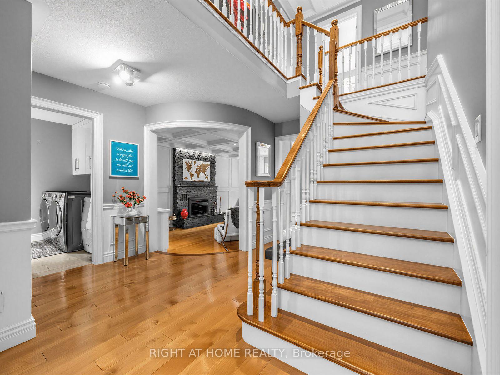 Photo 6 of 608 Highvalley Road, Hamilton, Ancaster — HOMEH