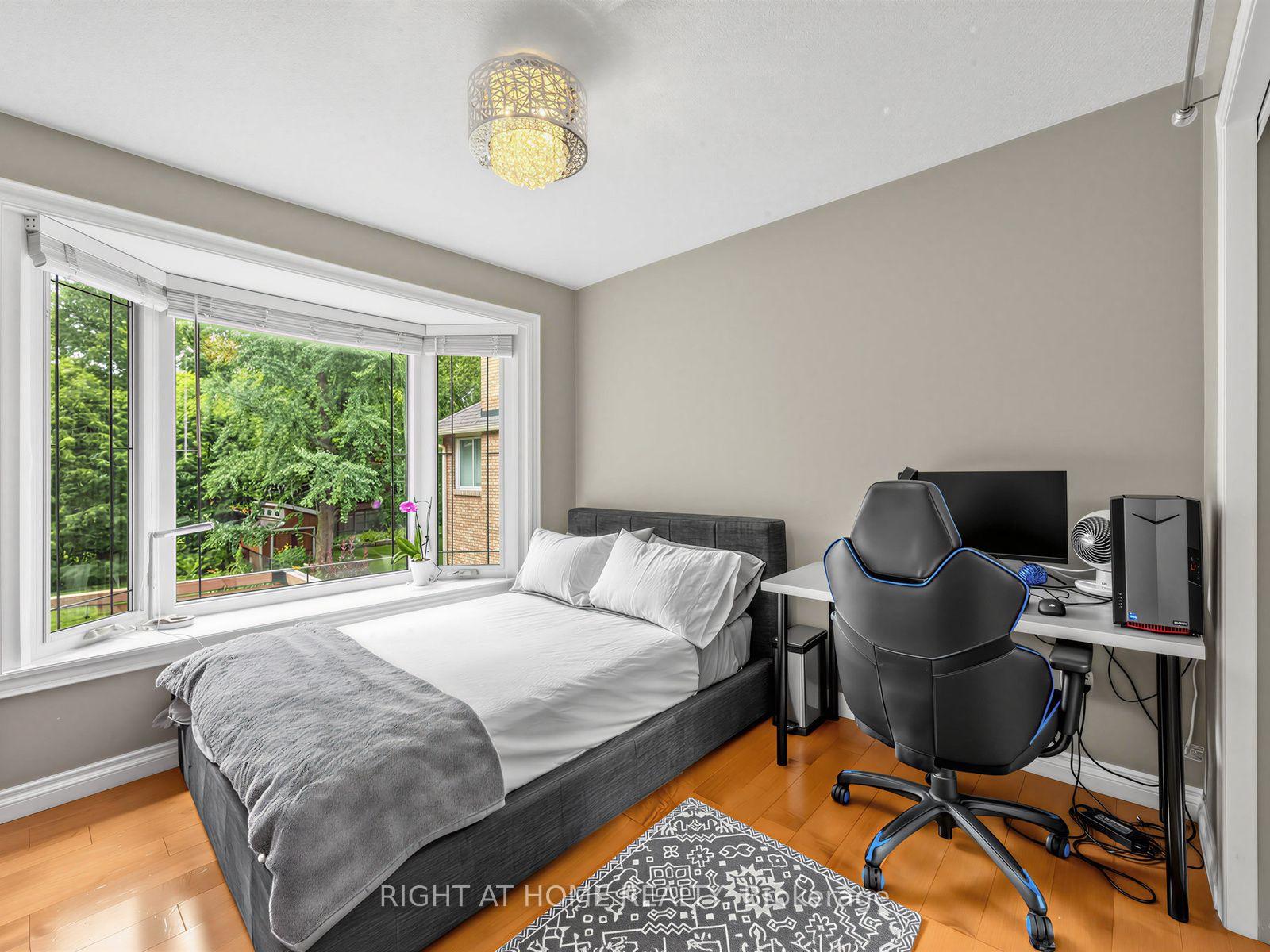 Photo 28 of 608 Highvalley Road, Hamilton, Ancaster — HOMEH