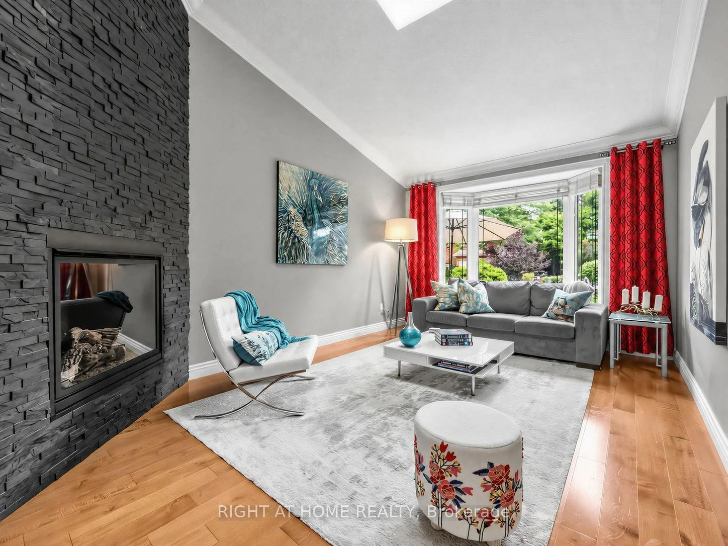 Photo 8 of 608 Highvalley Road, Hamilton, Ancaster — HOMEH