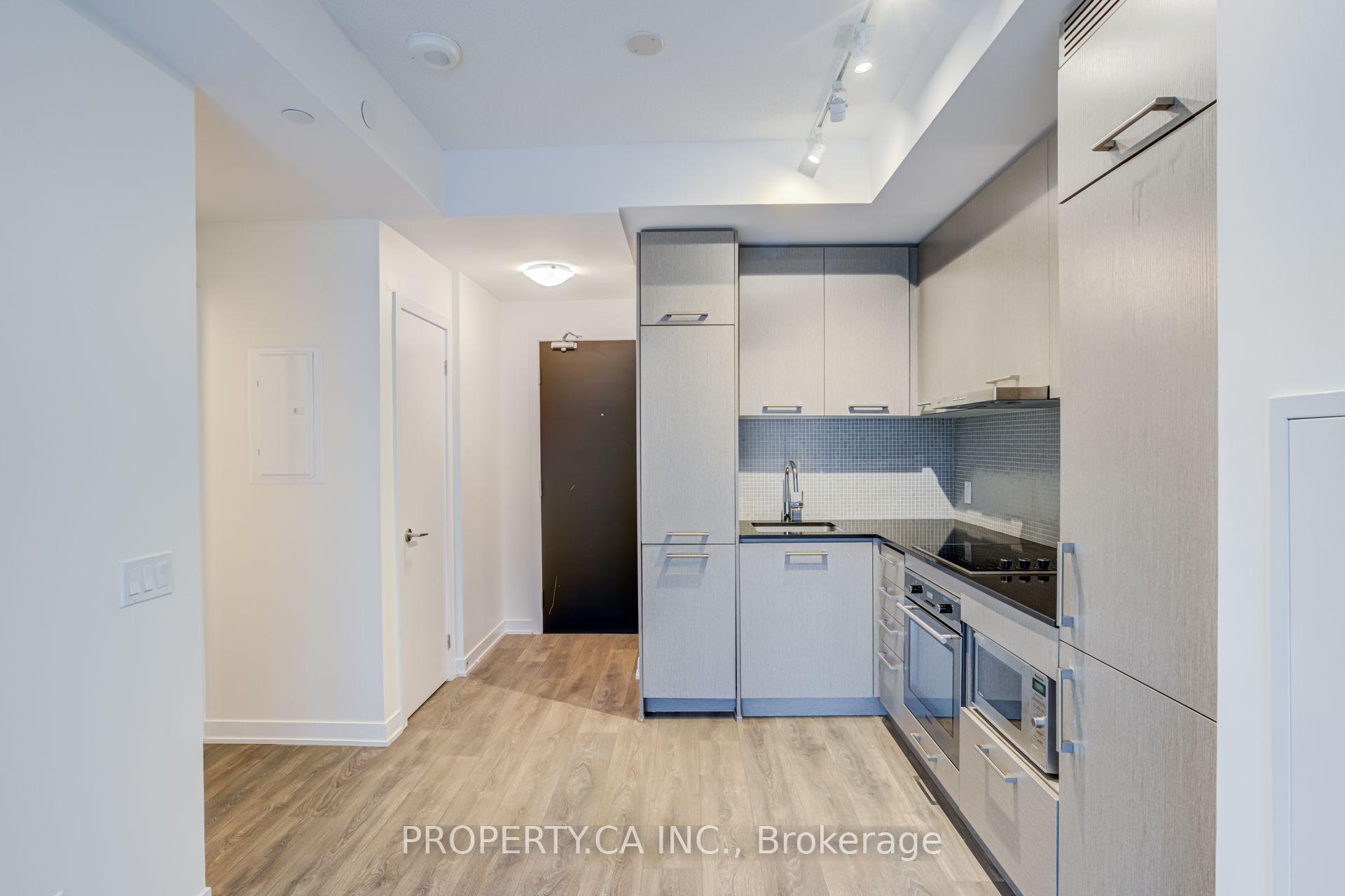 Photo 5 of Unit 3715, 87 Peter Street, Toronto, Waterfront Communities — HOMEH