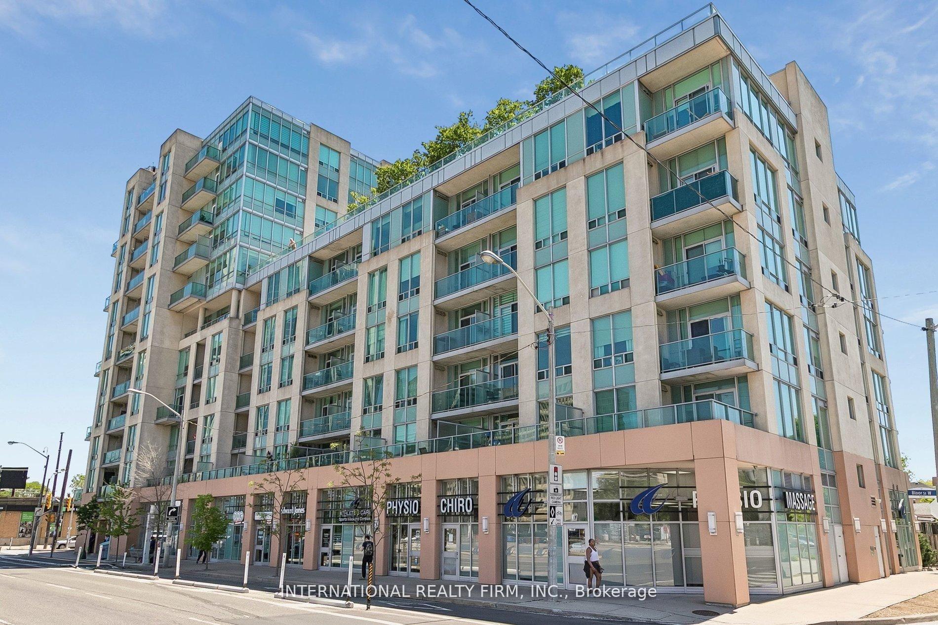 Front of Unit 1011, 3391 Bloor Street W