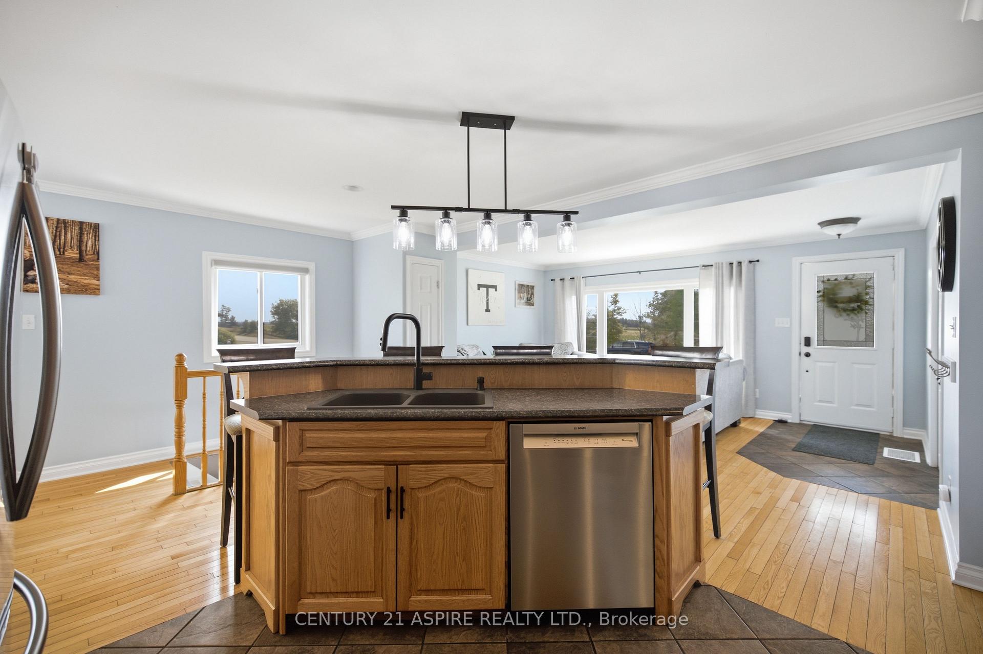 Photo 14 of 336 Witt Road, Laurentian Valley, Laurentian Valley — HOMEH