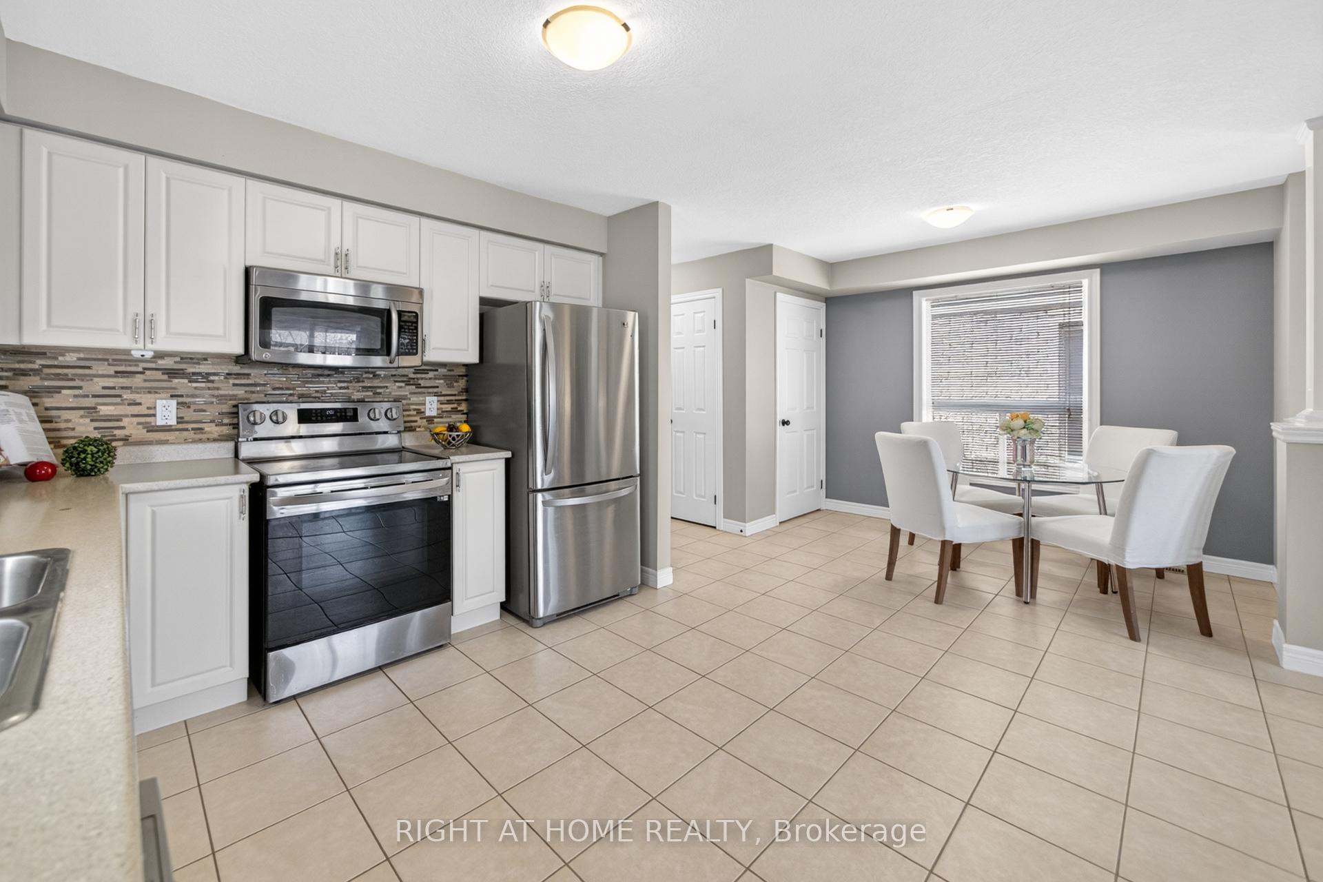 Photo 9 of 21 Mullin Drive, Guelph, Victoria North — HOMEH