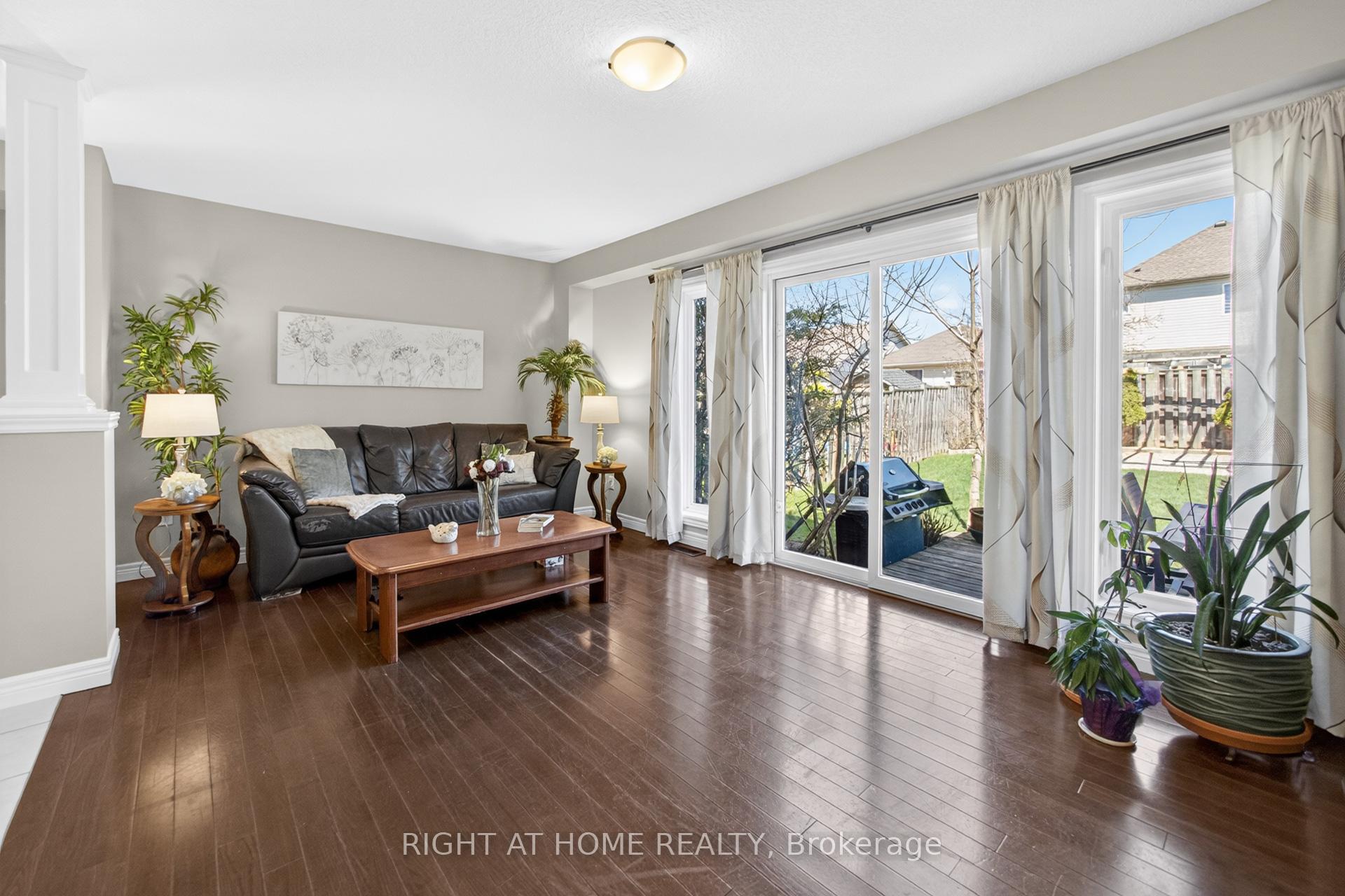 Photo 18 of 21 Mullin Drive, Guelph, Victoria North — HOMEH