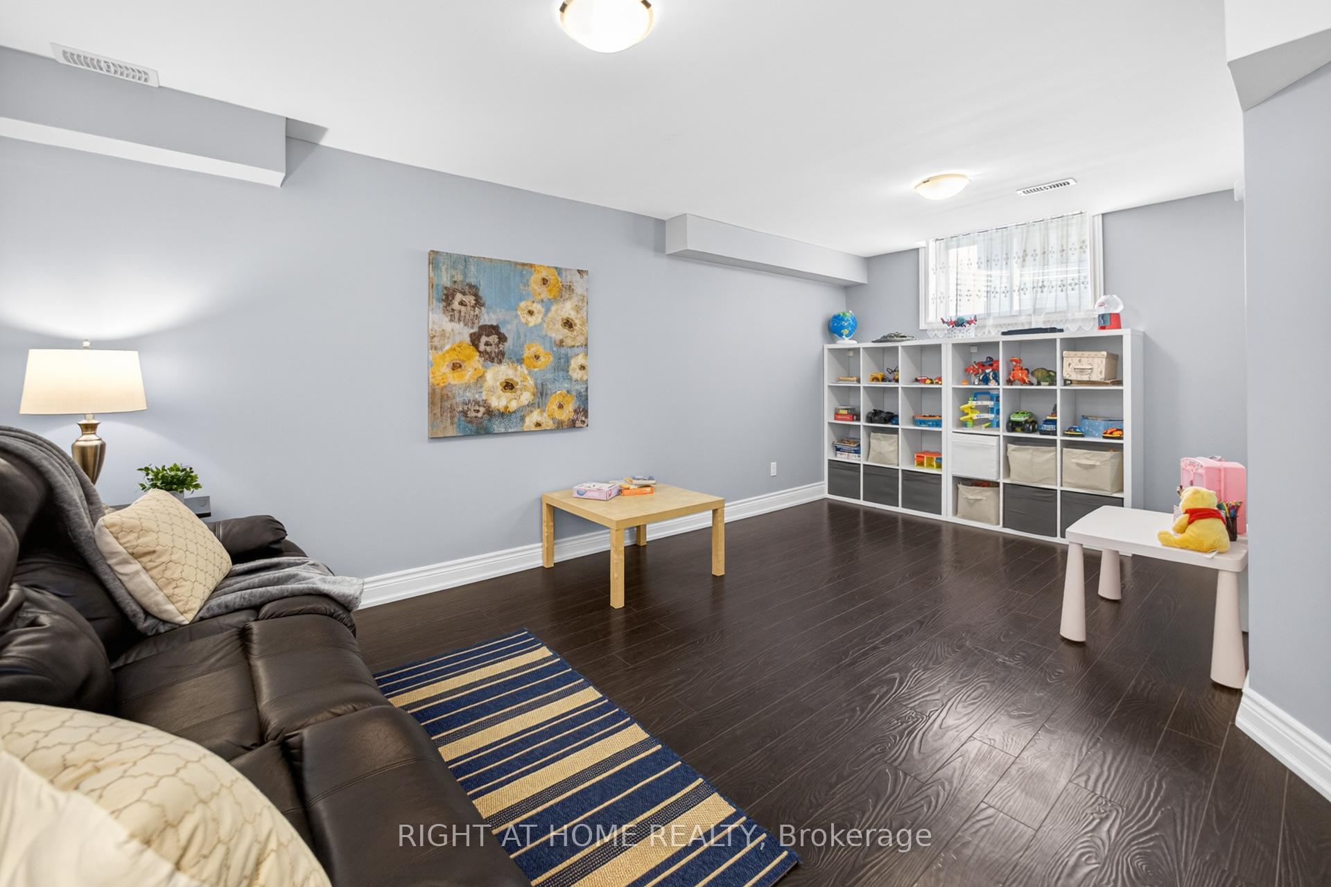 Photo 34 of 21 Mullin Drive, Guelph, Victoria North — HOMEH