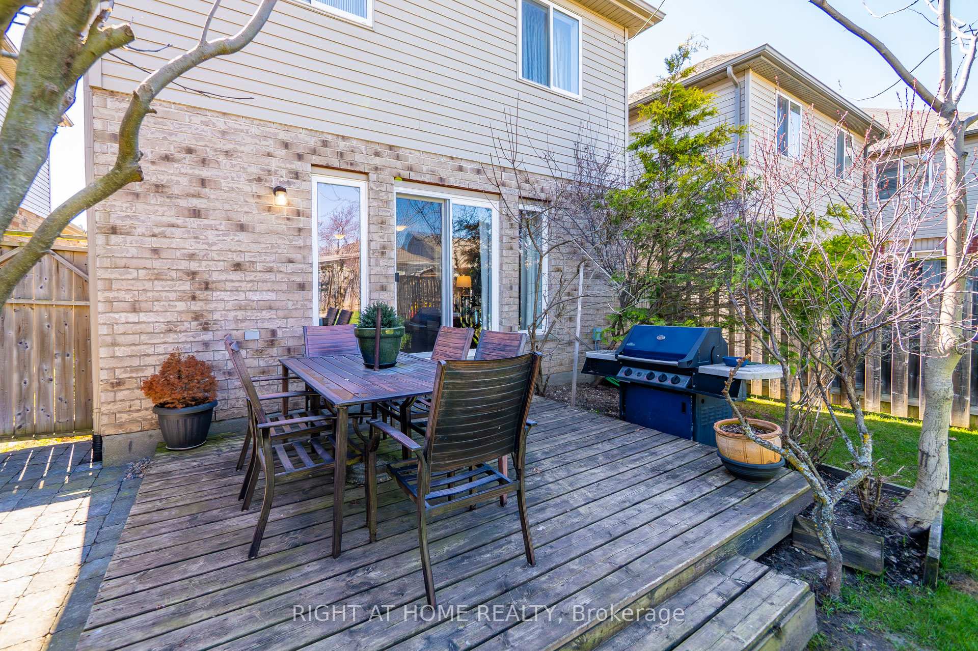 Photo 41 of 21 Mullin Drive, Guelph, Victoria North — HOMEH