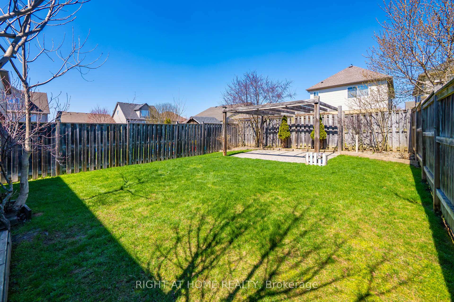 Photo 43 of 21 Mullin Drive, Guelph, Victoria North — HOMEH