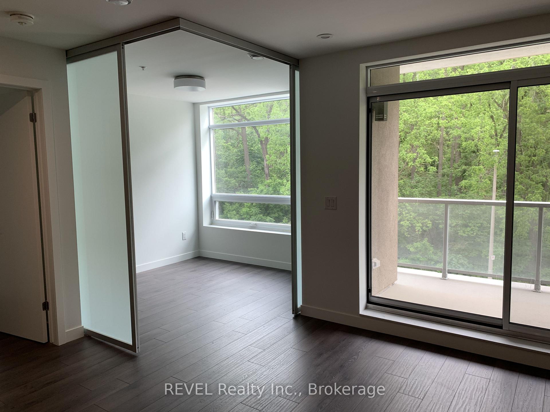 Photo 4 of Unit 301, 455 Charlton Avenue E, Hamilton, Stinson — HOMEH