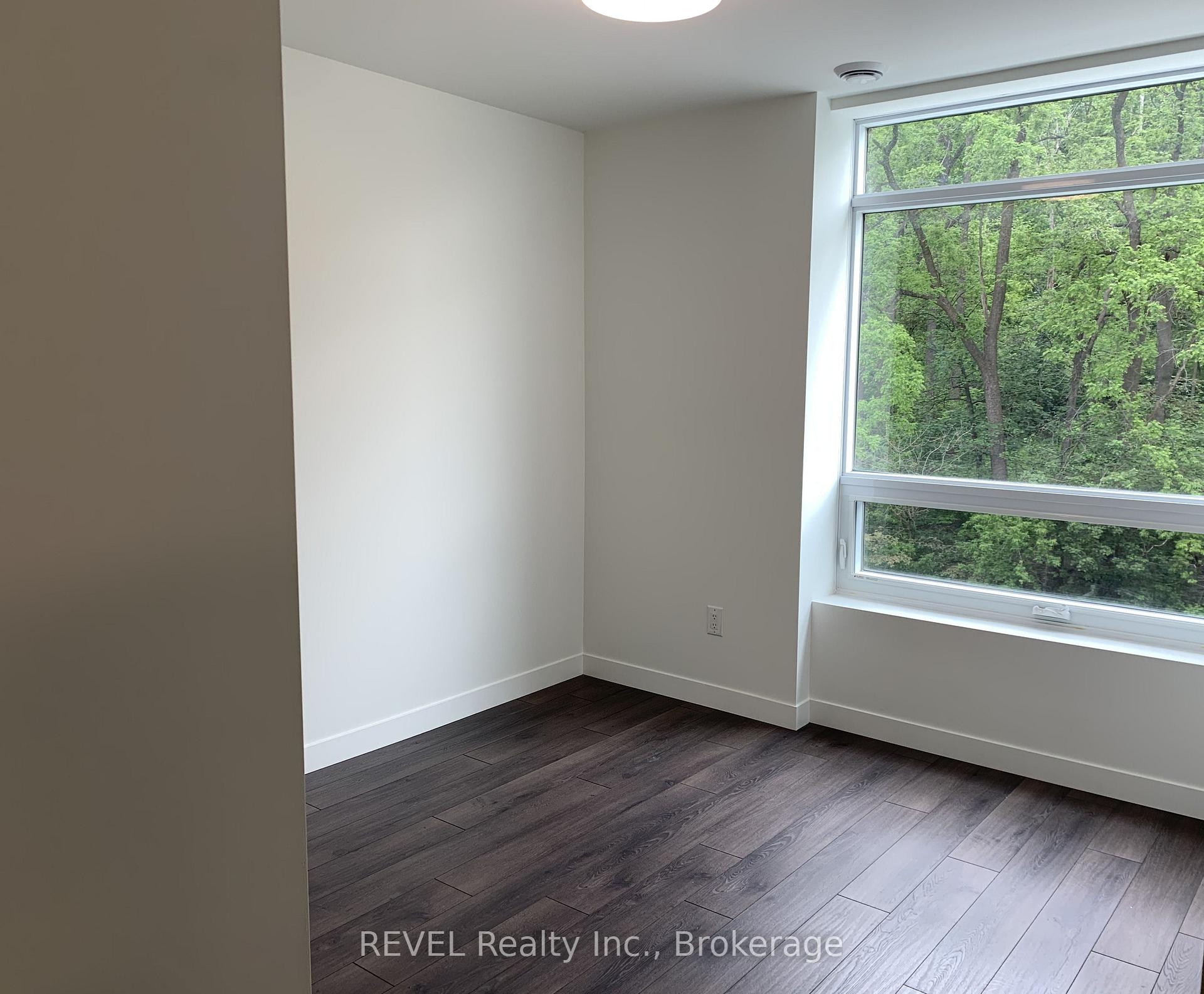 Photo 5 of Unit 301, 455 Charlton Avenue E, Hamilton, Stinson — HOMEH