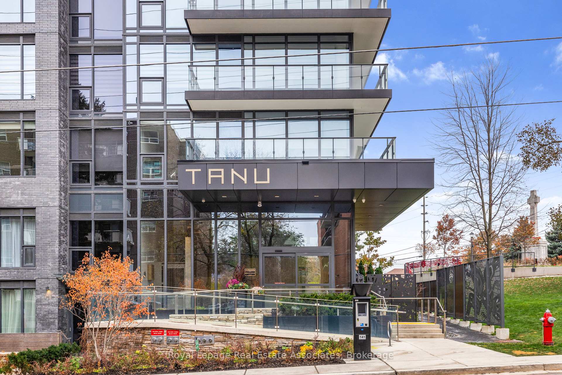 Photo 25 of Unit 805, 21 Park Street E, Mississauga, Port Credit — HOMEH