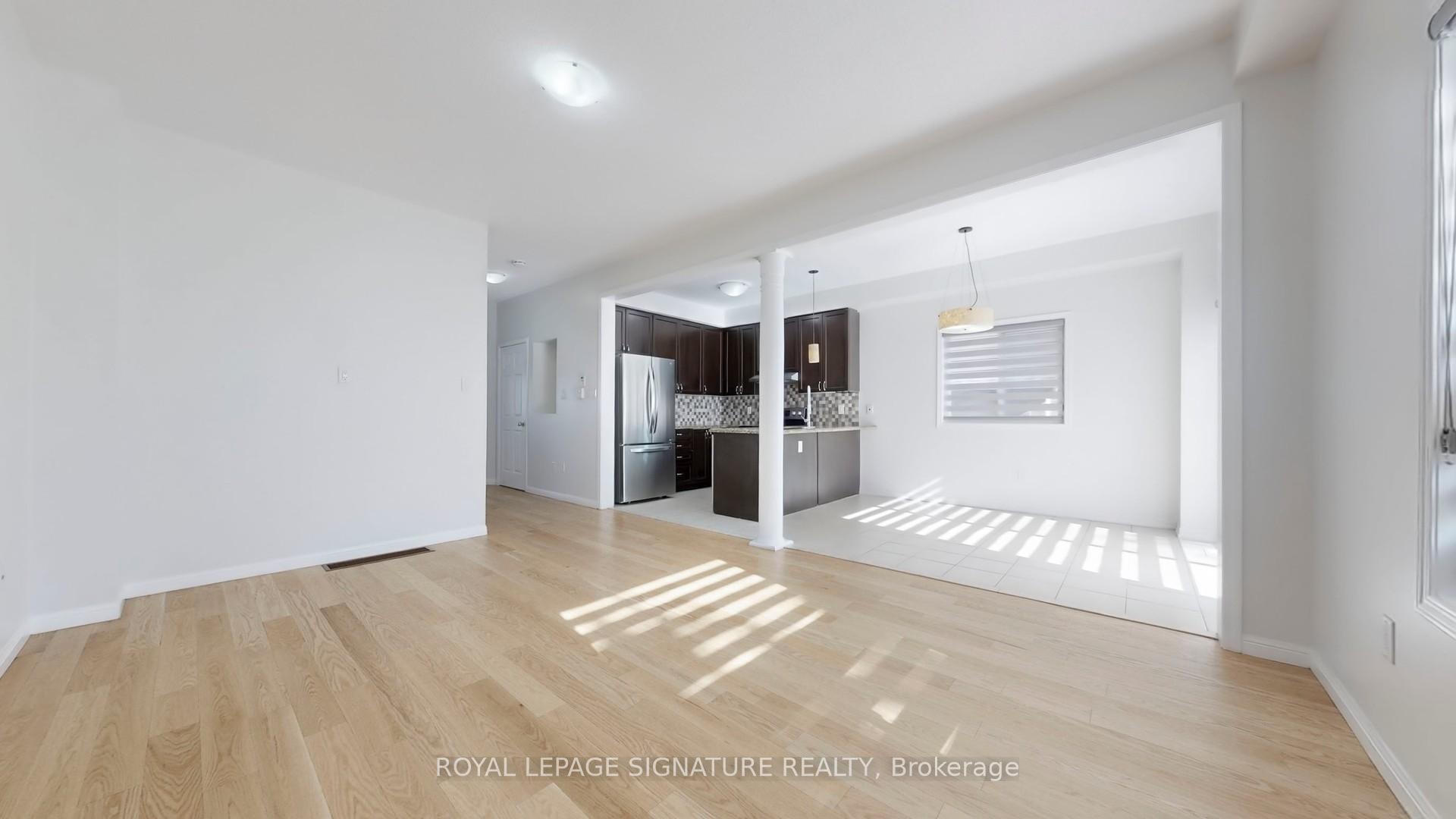 Photo 7 of 138 Sun King Crescent, Barrie, Innis-Shore — HOMEH