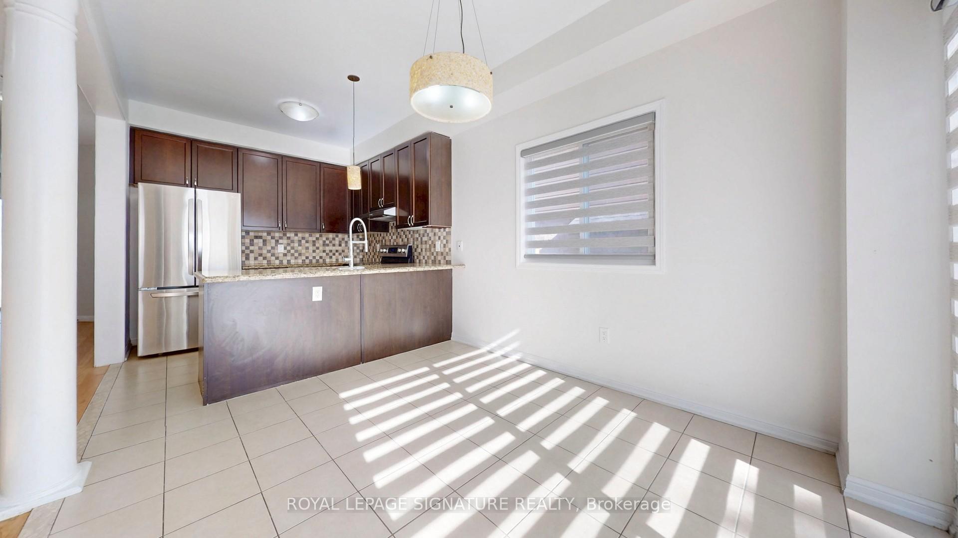 Photo 16 of 138 Sun King Crescent, Barrie, Innis-Shore — HOMEH