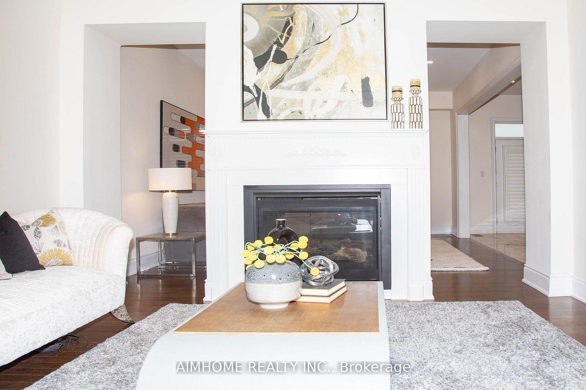 Photo 5 of 36 Gracedale Drive, Richmond Hill, Westbrook — HOMEH