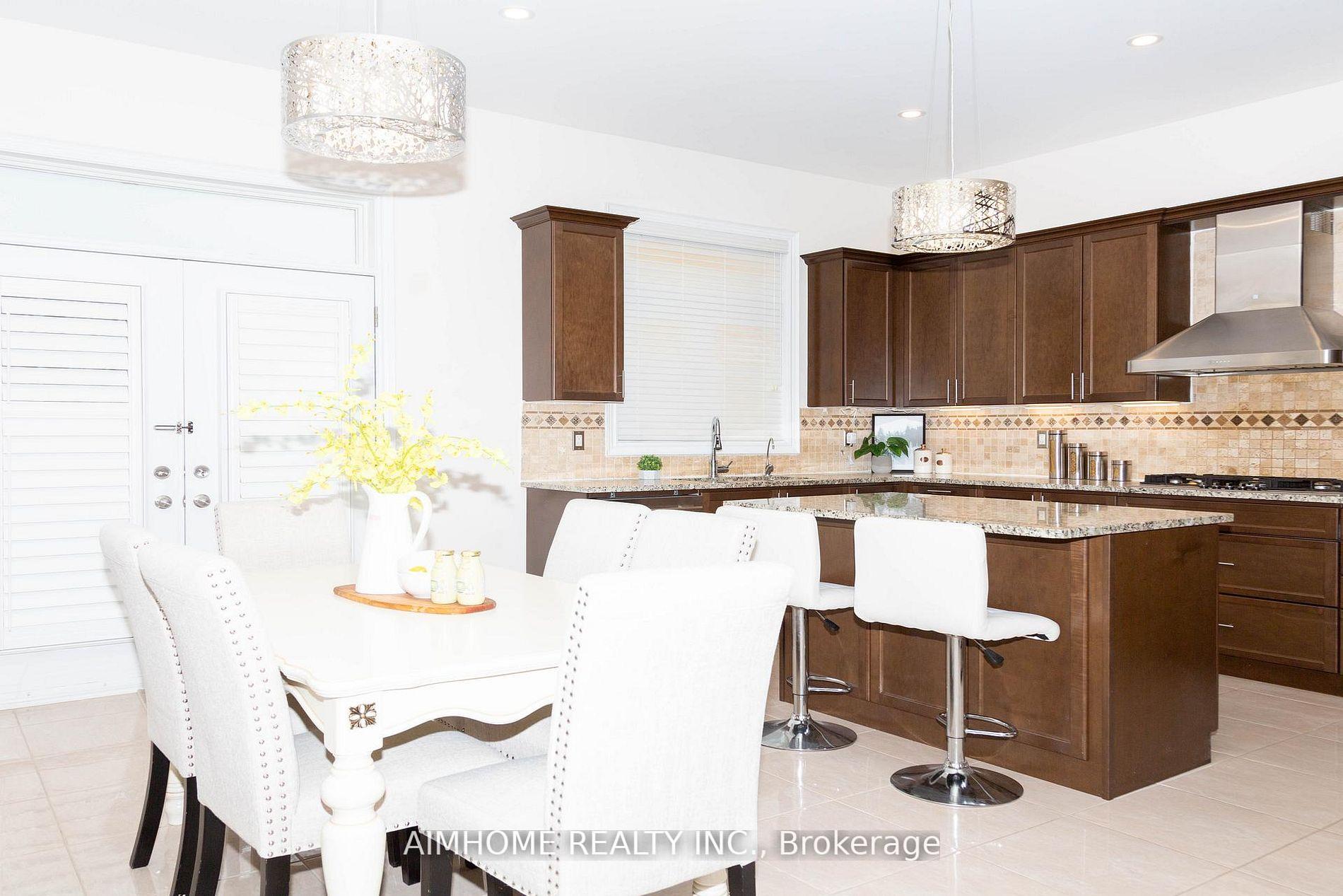 Photo 12 of 36 Gracedale Drive, Richmond Hill, Westbrook — HOMEH
