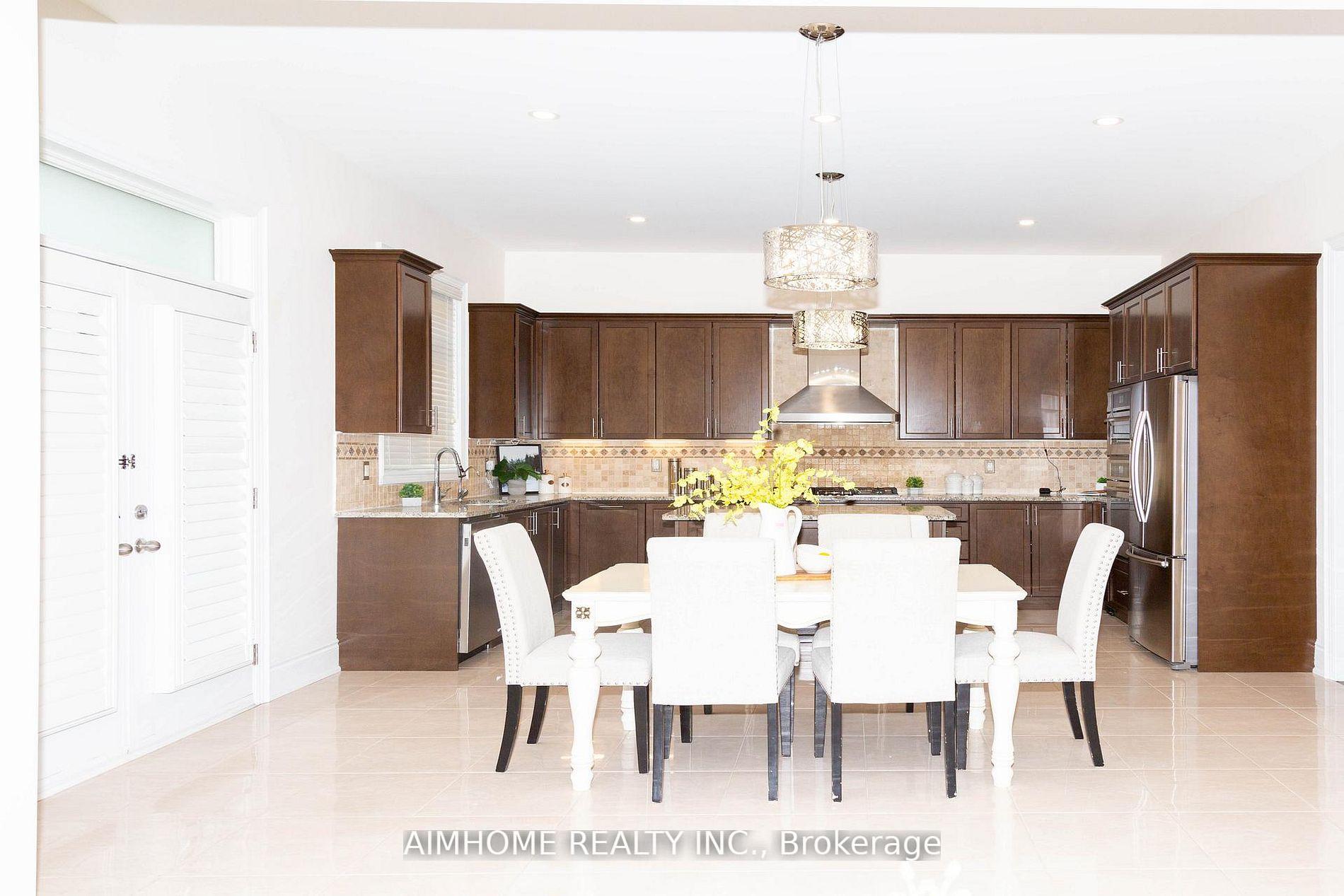 Photo 14 of 36 Gracedale Drive, Richmond Hill, Westbrook — HOMEH