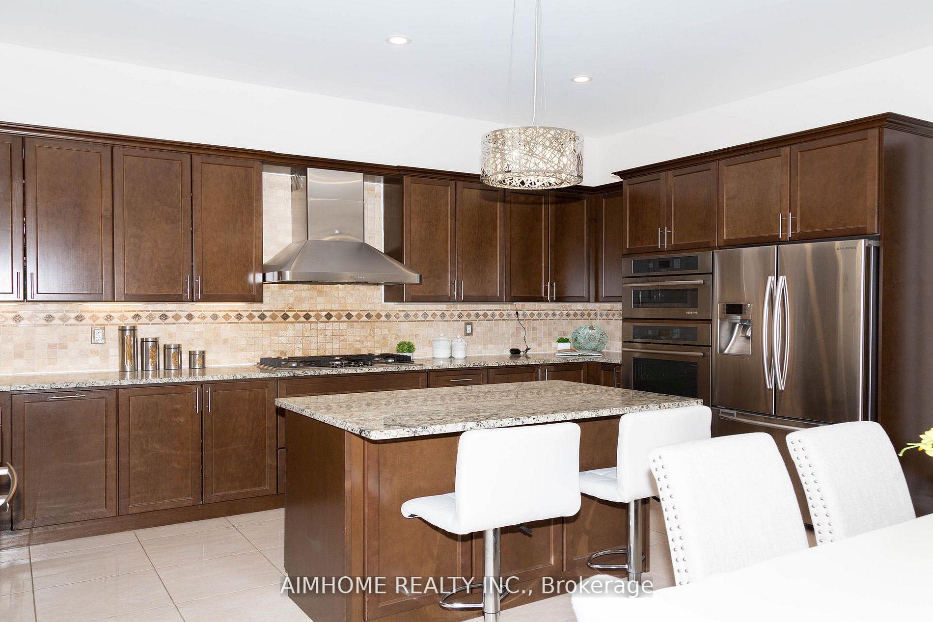 Photo 16 of 36 Gracedale Drive, Richmond Hill, Westbrook — HOMEH