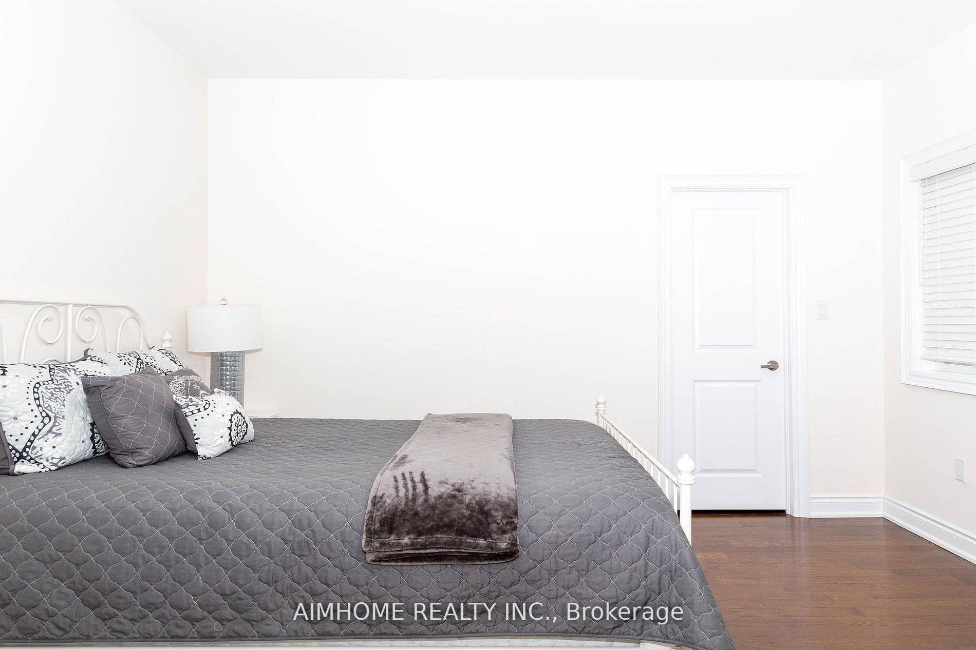 Photo 29 of 36 Gracedale Drive, Richmond Hill, Westbrook — HOMEH