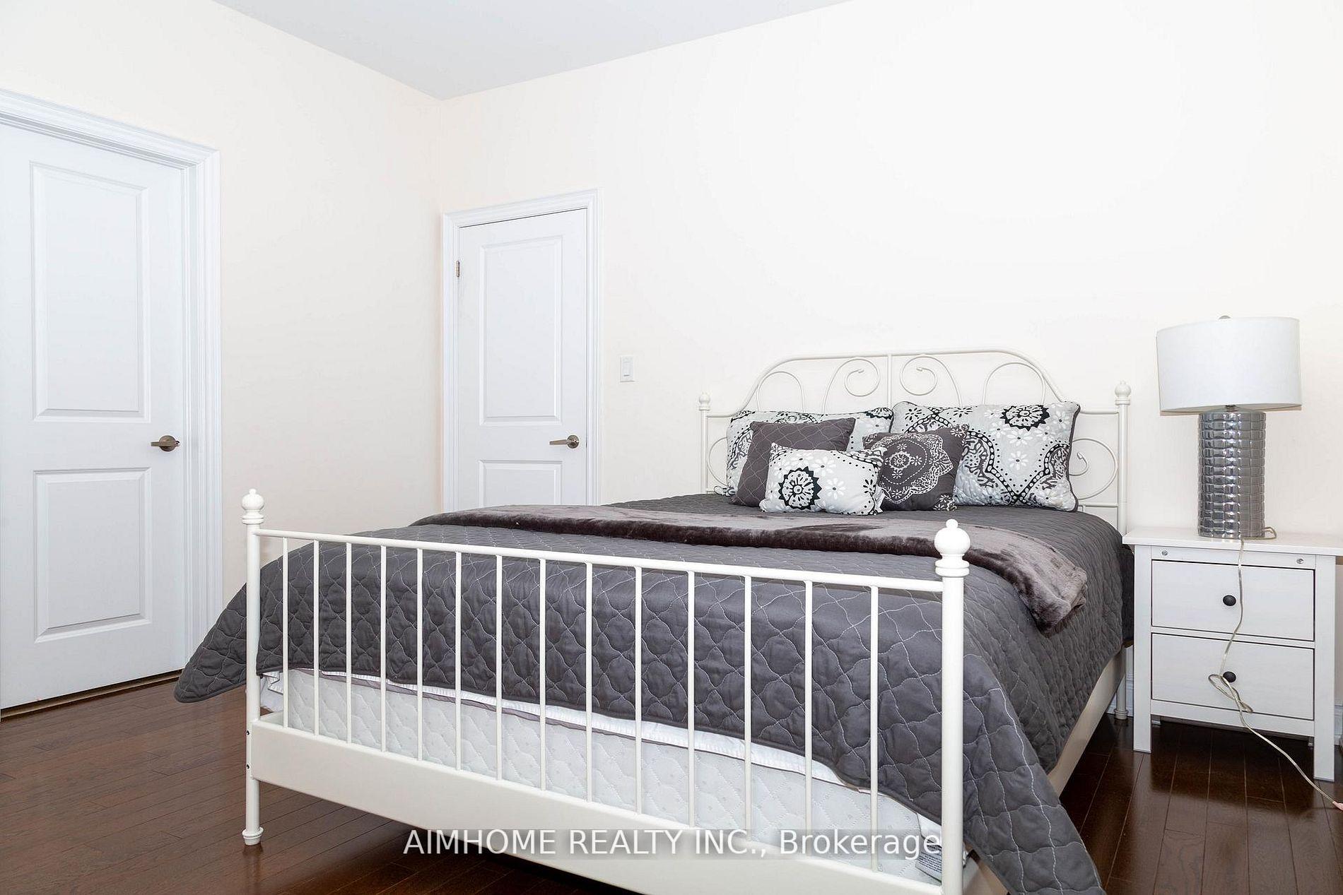 Photo 30 of 36 Gracedale Drive, Richmond Hill, Westbrook — HOMEH