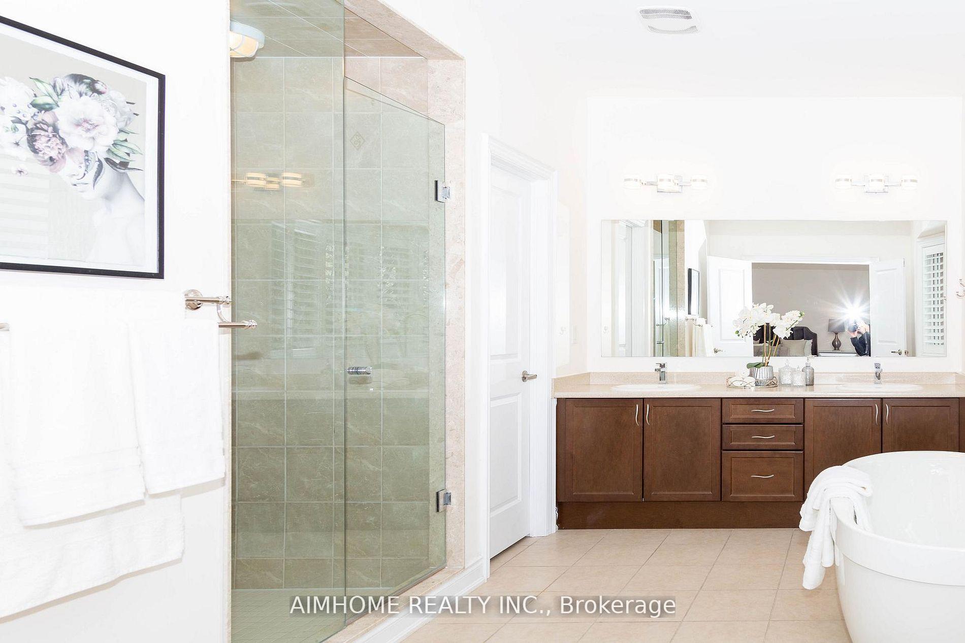 Photo 37 of 36 Gracedale Drive, Richmond Hill, Westbrook — HOMEH