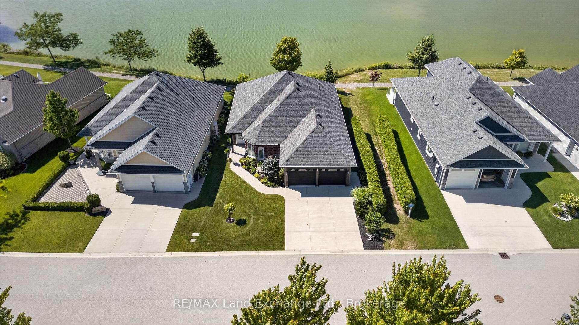 Photo 3 of 229 Carloway Trail, Huron-Kinloss — HOMEH