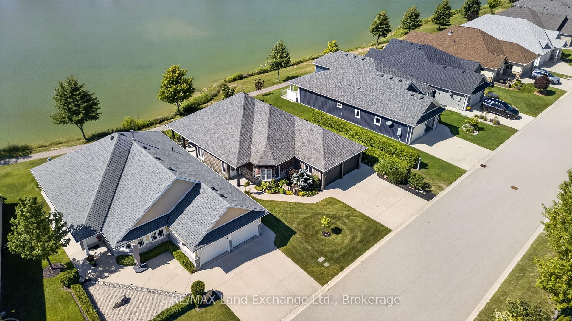 Photo 4 of 229 Carloway Trail, Huron-Kinloss — HOMEH