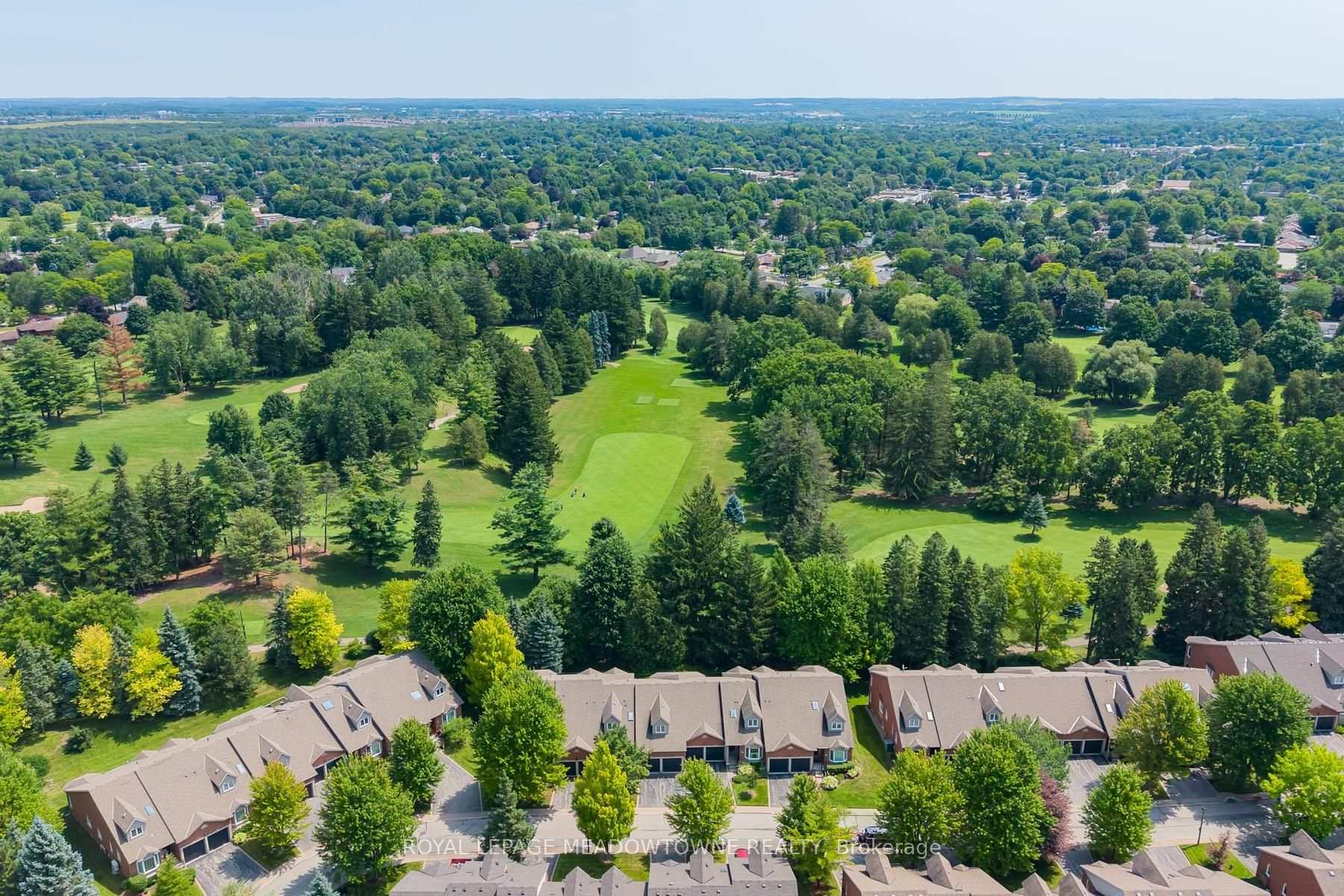 Photo 3 of 12 Fairway Lane, Guelph, Riverside Park — HOMEH