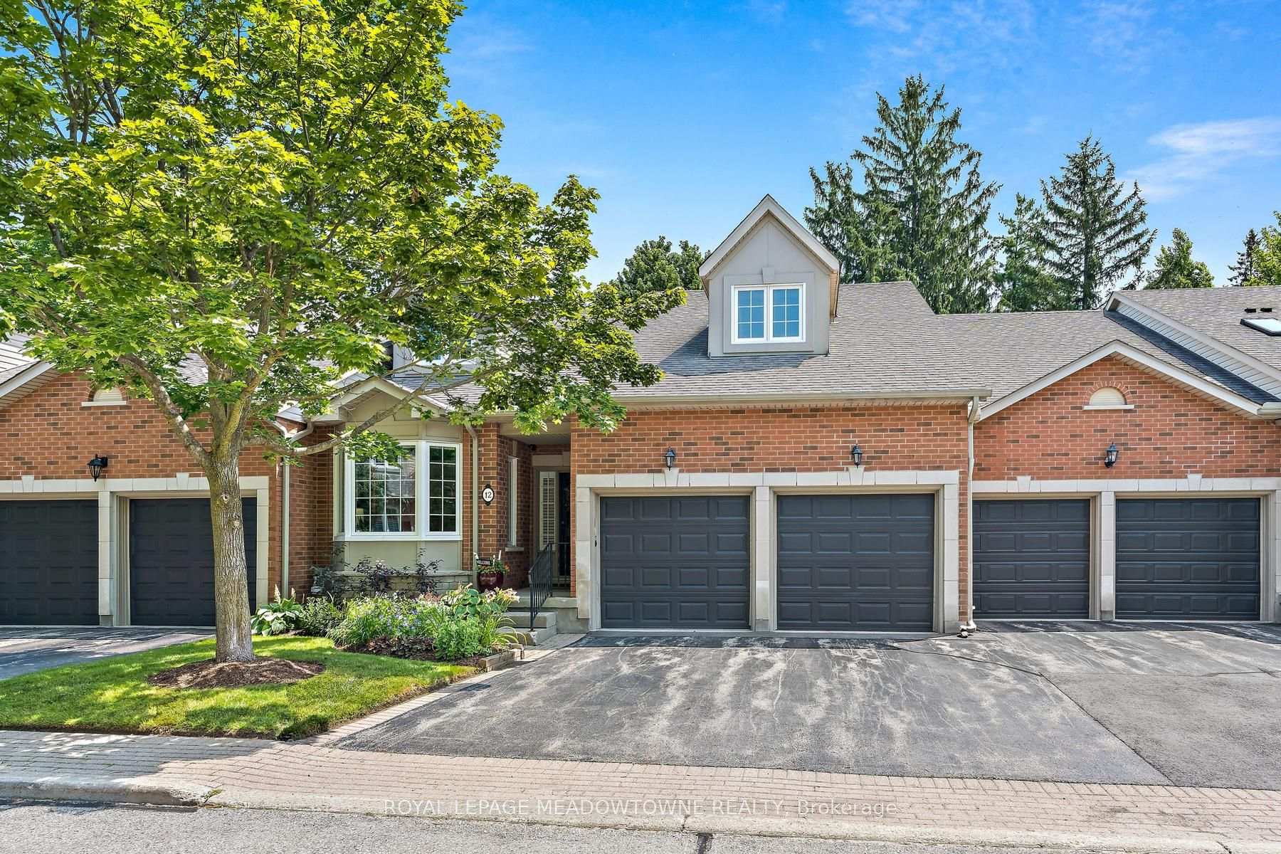 Photo 4 of 12 Fairway Lane, Guelph, Riverside Park — HOMEH