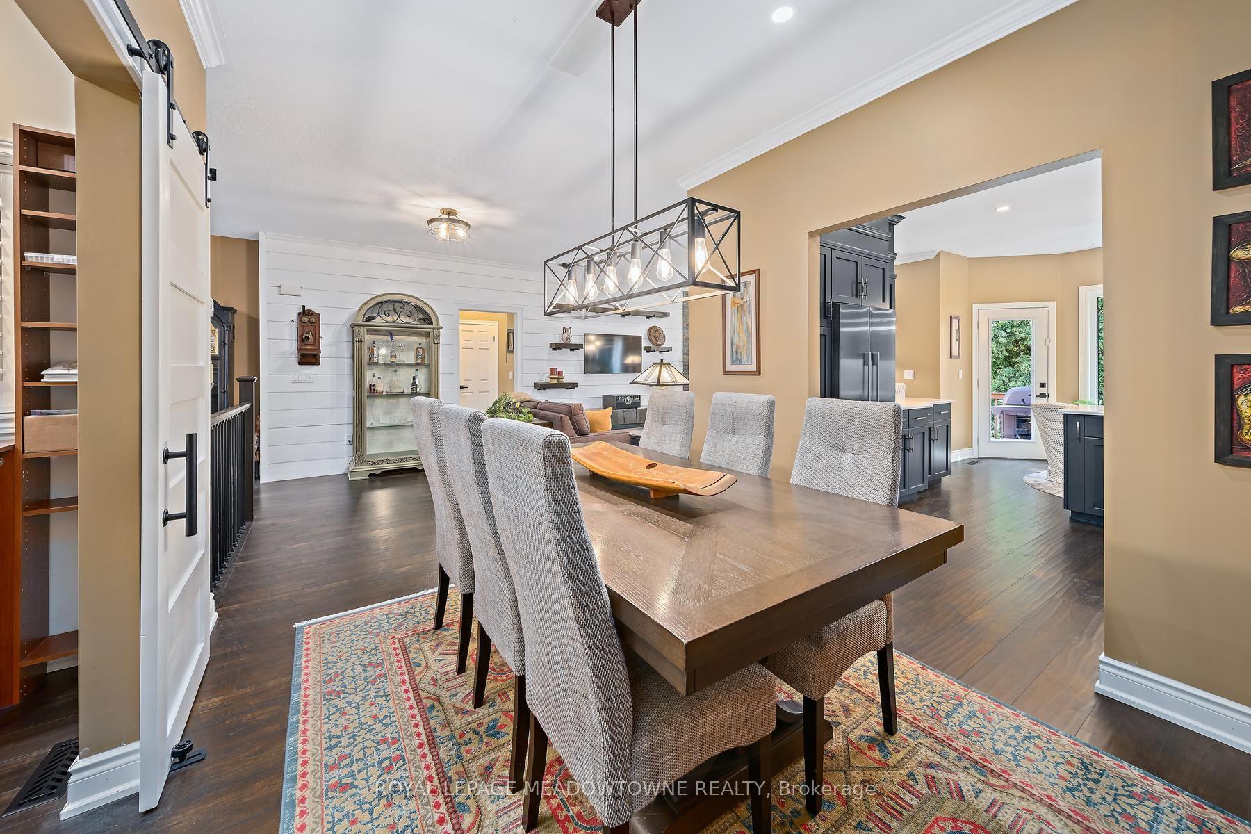 Photo 24 of 12 Fairway Lane, Guelph, Riverside Park — HOMEH