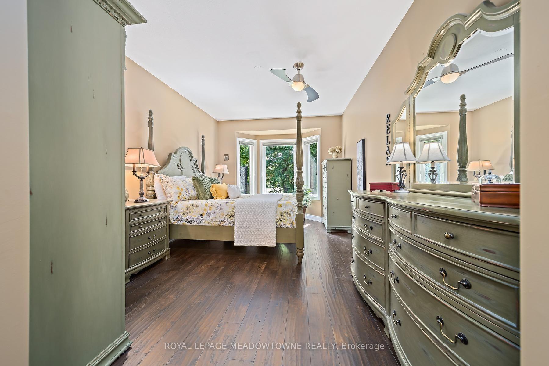 Photo 26 of 12 Fairway Lane, Guelph, Riverside Park — HOMEH