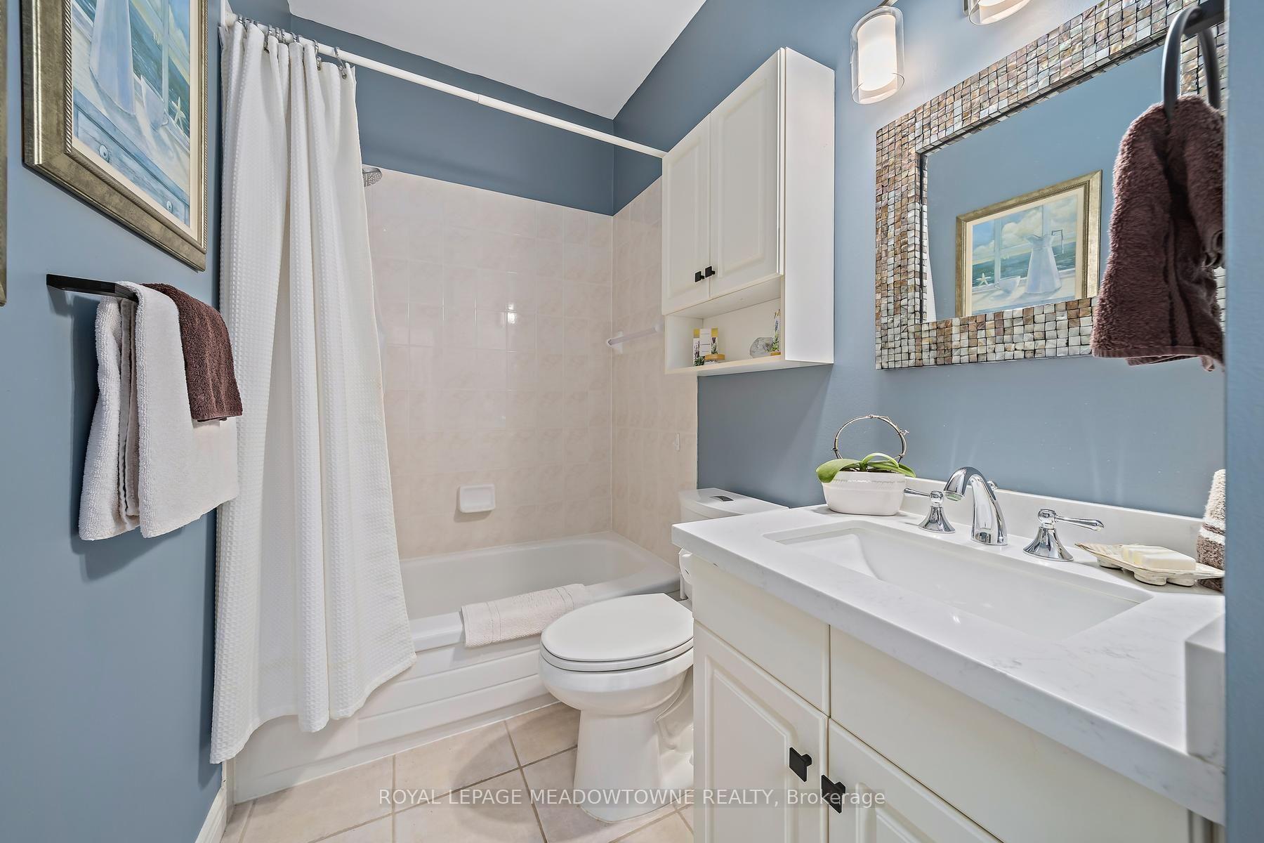 Photo 32 of 12 Fairway Lane, Guelph, Riverside Park — HOMEH