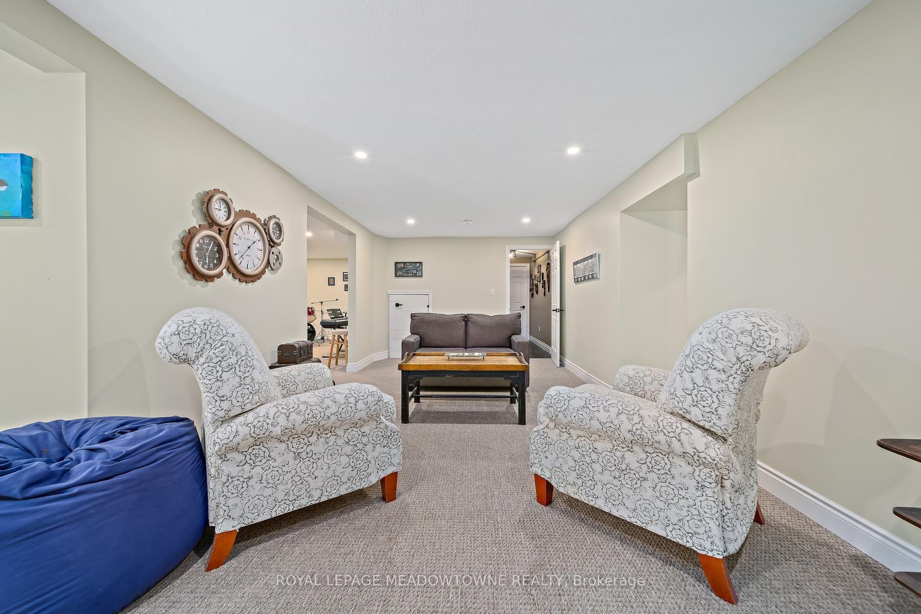 Photo 36 of 12 Fairway Lane, Guelph, Riverside Park — HOMEH