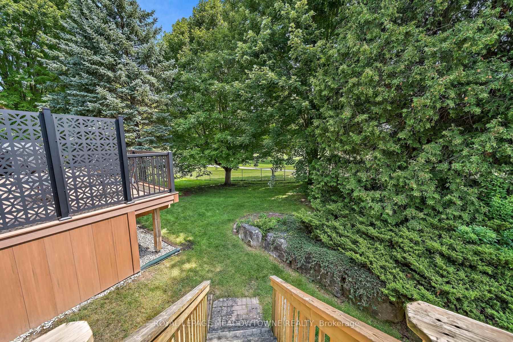 Photo 46 of 12 Fairway Lane, Guelph, Riverside Park — HOMEH