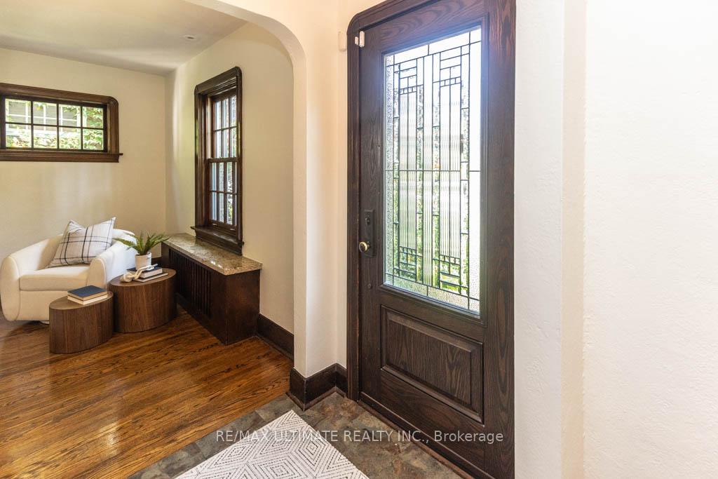 Photo 4 of 44 Indian Road Crescent, Toronto, High Park North — HOMEH
