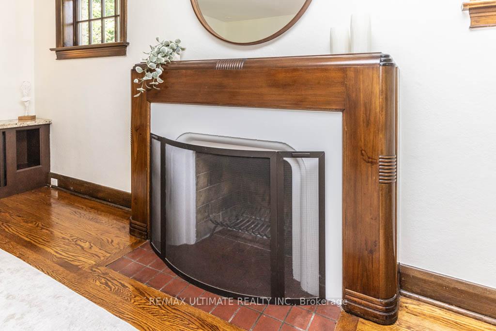 Photo 7 of 44 Indian Road Crescent, Toronto, High Park North — HOMEH