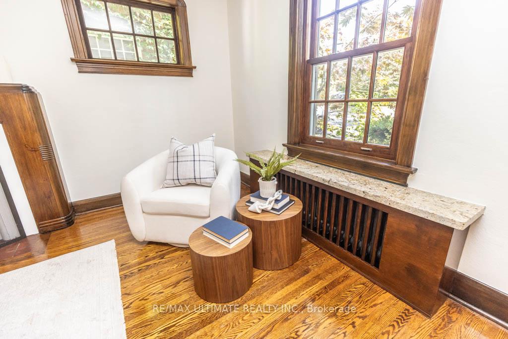 Photo 9 of 44 Indian Road Crescent, Toronto, High Park North — HOMEH