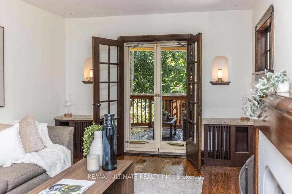 Photo 10 of 44 Indian Road Crescent, Toronto, High Park North — HOMEH