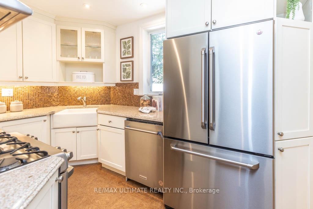 Photo 12 of 44 Indian Road Crescent, Toronto, High Park North — HOMEH