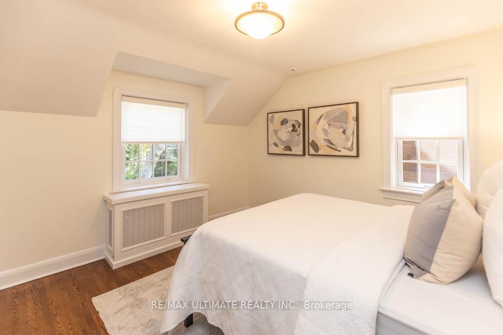 Photo 16 of 44 Indian Road Crescent, Toronto, High Park North — HOMEH