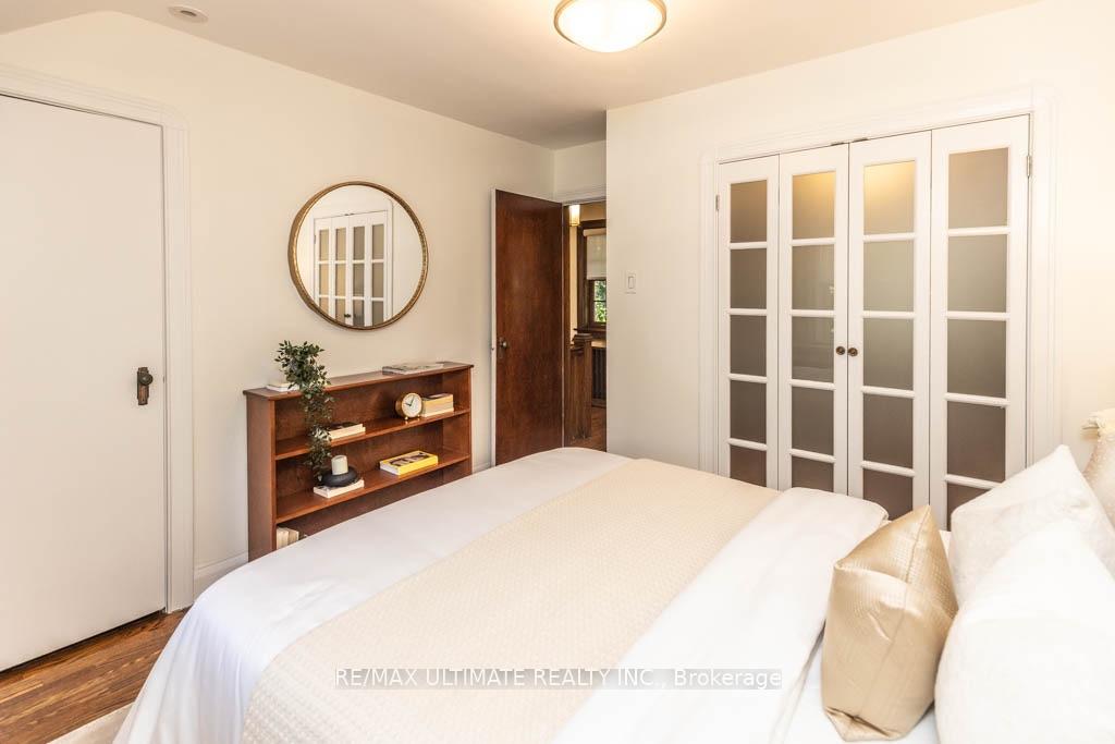 Photo 21 of 44 Indian Road Crescent, Toronto, High Park North — HOMEH