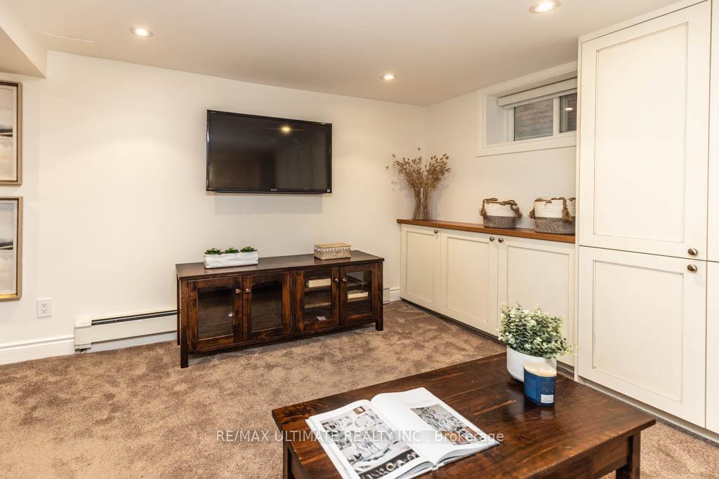 Photo 25 of 44 Indian Road Crescent, Toronto, High Park North — HOMEH