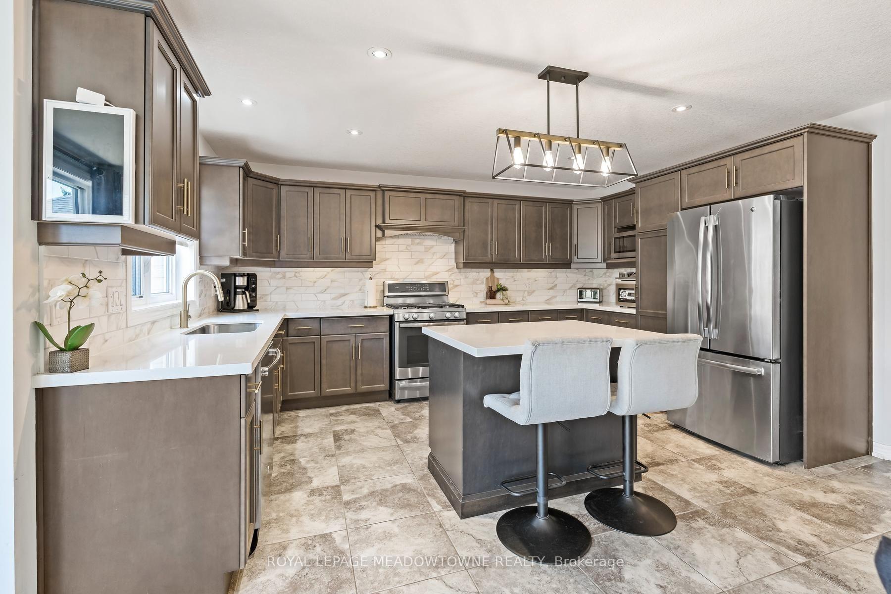 Photo 18 of 112 Schmidt Drive, Wellington North, Arthur — HOMEH