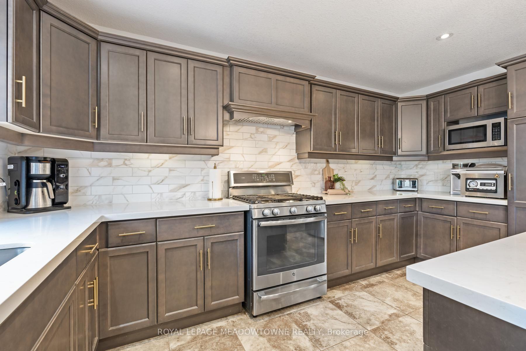 Photo 19 of 112 Schmidt Drive, Wellington North, Arthur — HOMEH