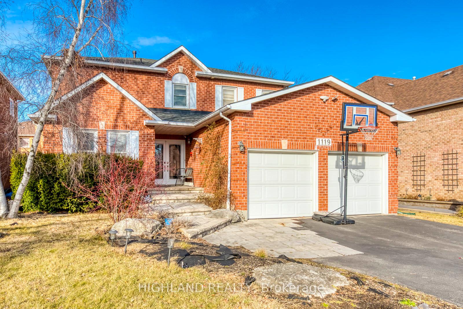 Photo 1 of 1119 Privet Place, Oakville, Clearview — HOMEH